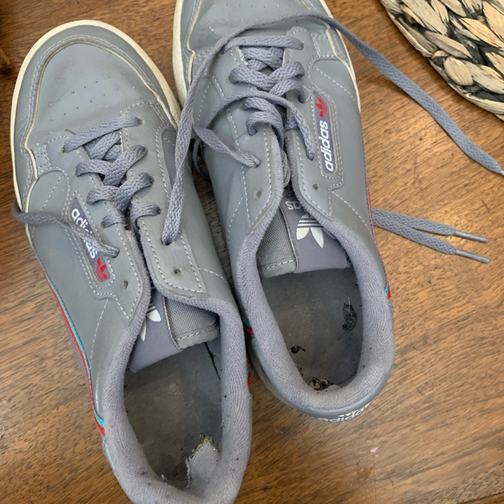 Adidas grey size 4